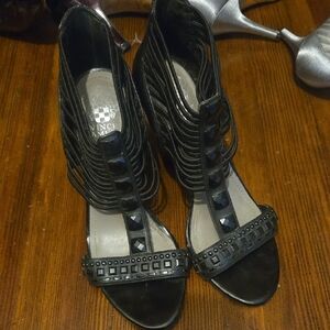 Vince Camuto Black Strappy Heels Elegant Design